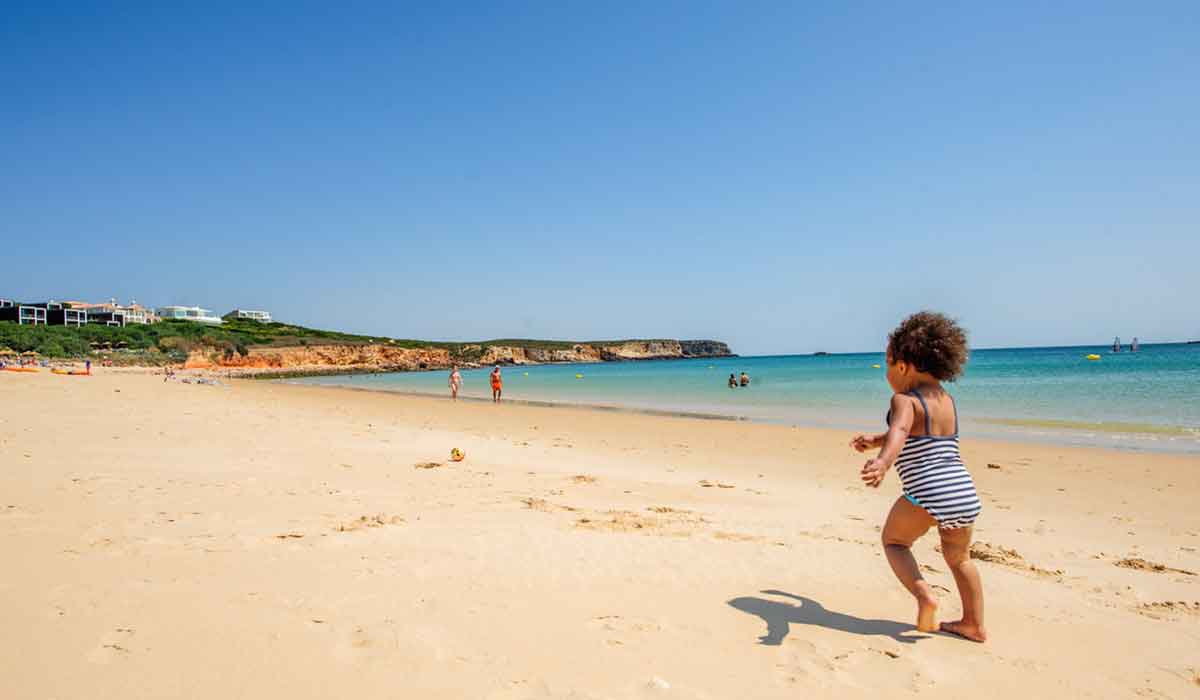 Praia do Martinhal - The best Blue Flag beach in Sagres